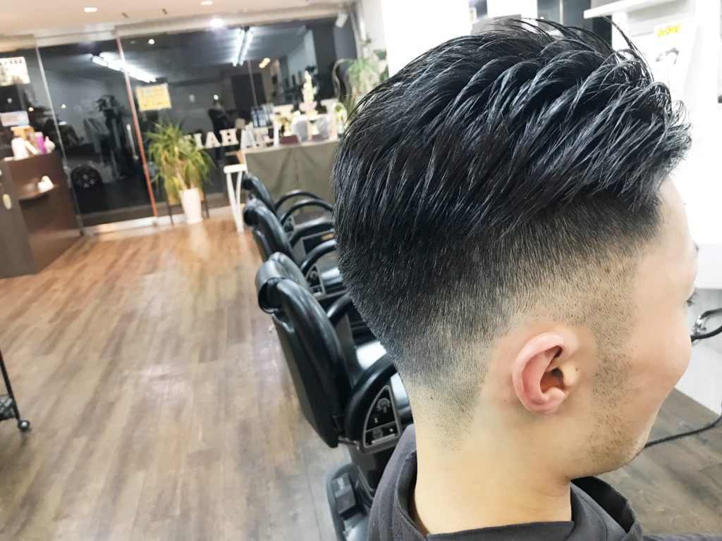 ソフトモヒカン から オールバック に伸ばす過程 堺市のメンズカット パーマ専門店 Barbershop Lifehair 堺大浜 バーバーショップライフヘアー