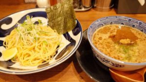 大阪、堺市にあるラーメン屋ロケットキッチンの新メニュー濃厚魚介醤油つけ麺の写真。