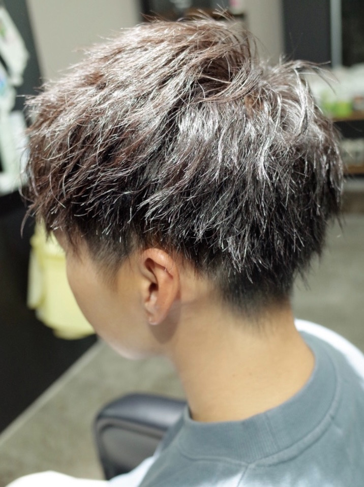 大阪府堺市にあるメンズパーマ専門店にてソフトツイストの髪型の画像